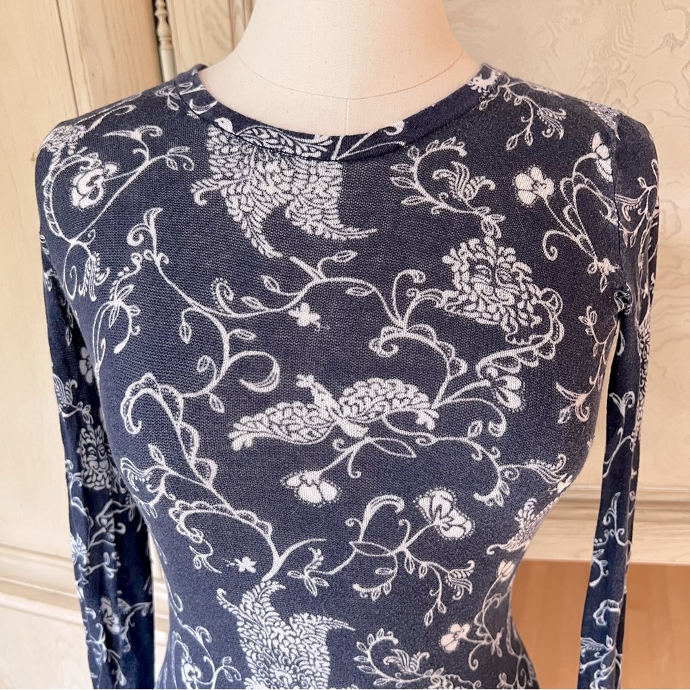 Lilly Pulitzer 100% Cotton Long-Sleeve Printed Sweater - Picture 2 of 9